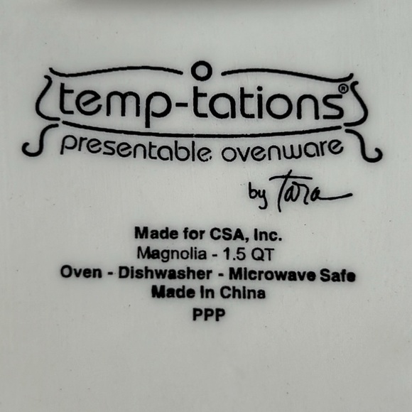 Temptations Presentable Ovenware, tan and red casserole dish. Great condition - Picture 2 of 7